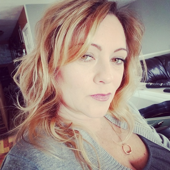 Meet your Posher, Joy - Picture 1 of 1